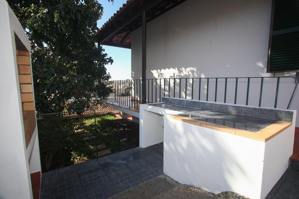 Train House Hotell Funchal  Exteriör bild